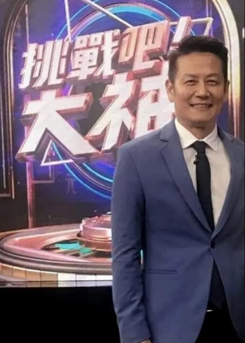 利哥探花极度诱惑身材够嫩水这么多 - JavBa